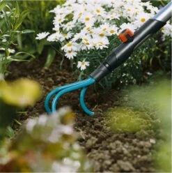 GARDENA Combisysteem Krabber Cultivatior - Werkbreedte 9 Cm - Aanbevolen Steellengte 130 Cm -Tuingereedschaps Winkel 1195x1200