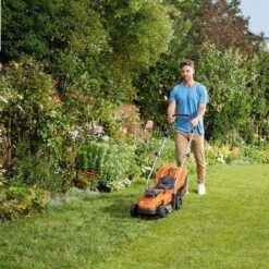 Black & Decker BLACK+DECKER BCMW3318N-XJ Grasmaaier - 18V - 33cm - Excl. Accu & Lader -Tuingereedschaps Winkel 1200x1200 395