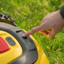 Powerplus POWXG6305 Robotmaaier - 18V - Voor Gazons Tot Ca. 500m² - Maaibreedte 180mm - Incl. Laadstation En Accessoires -Tuingereedschaps Winkel 1200x1200 399