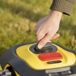 Powerplus POWXG6305 Robotmaaier - 18V - Voor Gazons Tot Ca. 500m² - Maaibreedte 180mm - Incl. Laadstation En Accessoires -Tuingereedschaps Winkel 1200x1200 400