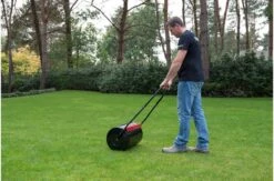 Kreator KRTGR9101 Tuinwals - 50 Cm Werkbreedte 11 Kreator KRTGR9101 Tuinwals - 50 Cm Werkbreedte -Tuingereedschaps Winkel 1200x794 3