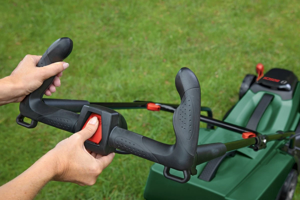 Bosch CityMower 18V-32-300 Grasmaaier - Maaibreedte 32 Cm - Zonder Accu En Lader 11 Bosch CityMower 18V-32-300 Grasmaaier - Maaibreedte 32 Cm - Zonder Accu En Lader - Afbeelding 9