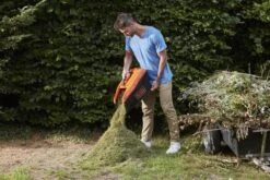 Black & Decker BLACK+DECKER BCMW3318L2-QW Grasmaaier - 18V - 33cm - Incl. 2 Accu's En Lader -Tuingereedschaps Winkel 1200x800 174