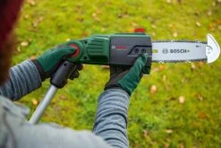 Bosch UniversalHedgePole 18 Heggenschaar Op Steel - Met 18 V Accu En Lader 25 Bosch UniversalHedgePole 18 Heggenschaar Op Steel - Met 18 V Accu En Lader -Tuingereedschaps Winkel 1200x800 29