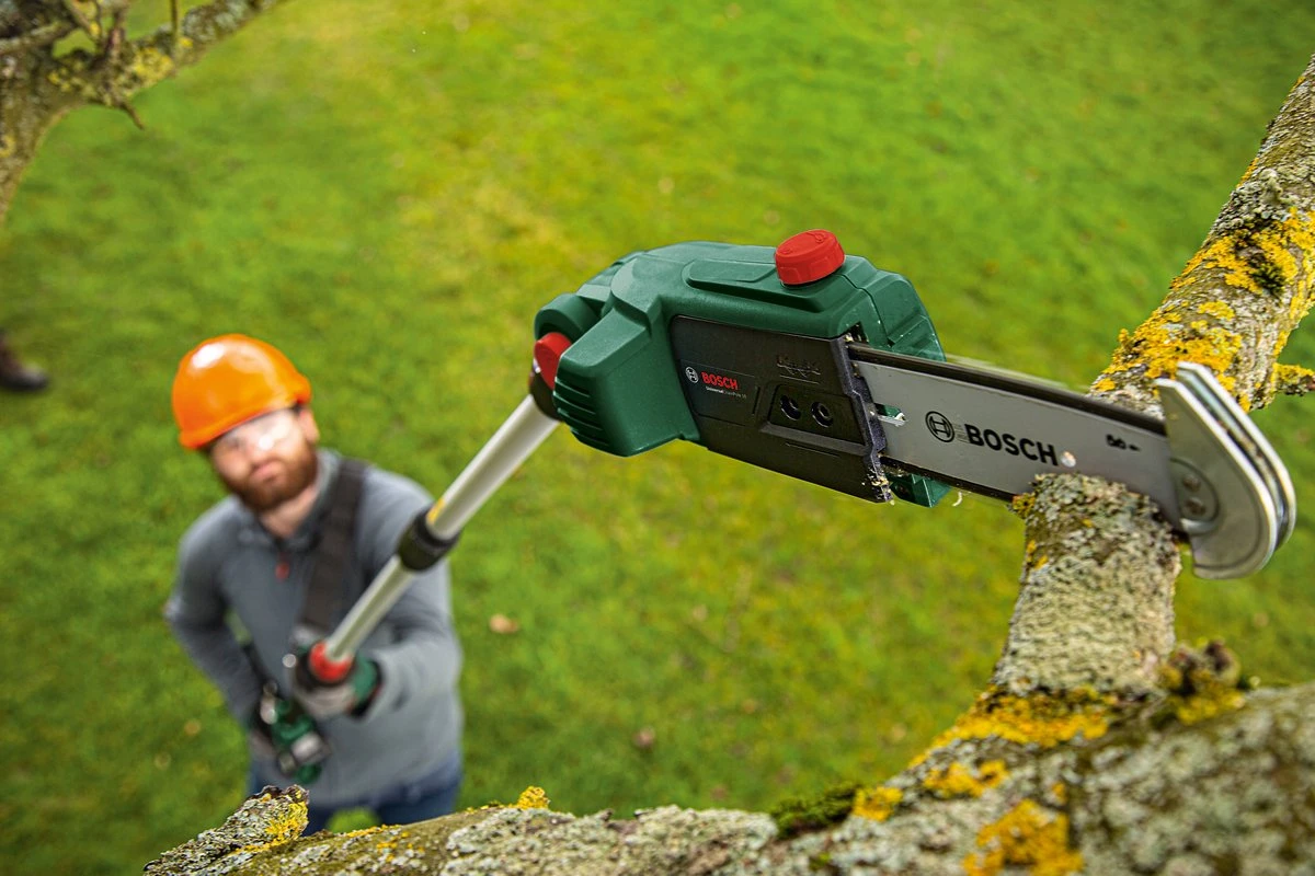 Bosch UniversalHedgePole 18 Heggenschaar Op Steel - Met 18 V Accu En Lader 12 Bosch UniversalHedgePole 18 Heggenschaar Op Steel - Met 18 V Accu En Lader - Afbeelding 10