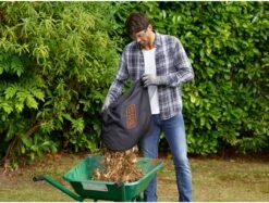 Black & Decker BLACK+DECKER BEBLV300SB-QS Bladblazer - 404 Km/u - 3000W - Zuig-/blaasfunctie - Gesnoerd 22 Black & Decker BLACK+DECKER BEBLV300SB-QS Bladblazer - 404 Km/u - 3000W - Zuig-/blaasfunctie - Gesnoerd -Tuingereedschaps Winkel 1200x910