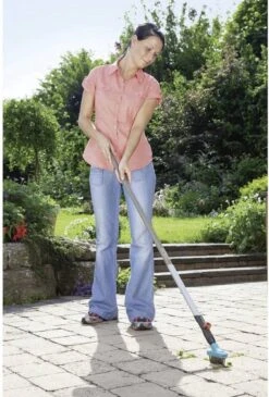 GARDENA Combisysteem Voegenborstel M Metaal - Aanbevolen Steellengte 130 /150 Cm 33 GARDENA Combisysteem Voegenborstel M Metaal - Aanbevolen Steellengte 130 /150 Cm -Tuingereedschaps Winkel 813x1200 3