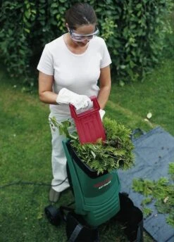 Bosch AXT Rapid 2200 Hakselaar - 2200 W - 90 Kg/u -Tuingereedschaps Winkel 862x1200