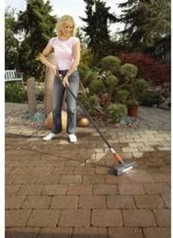 GARDENA Cleansystem Comfort Schrobber - Reinigen Van Paden - Terras - Oprit -Tuingereedschaps Winkel 873x1200 1