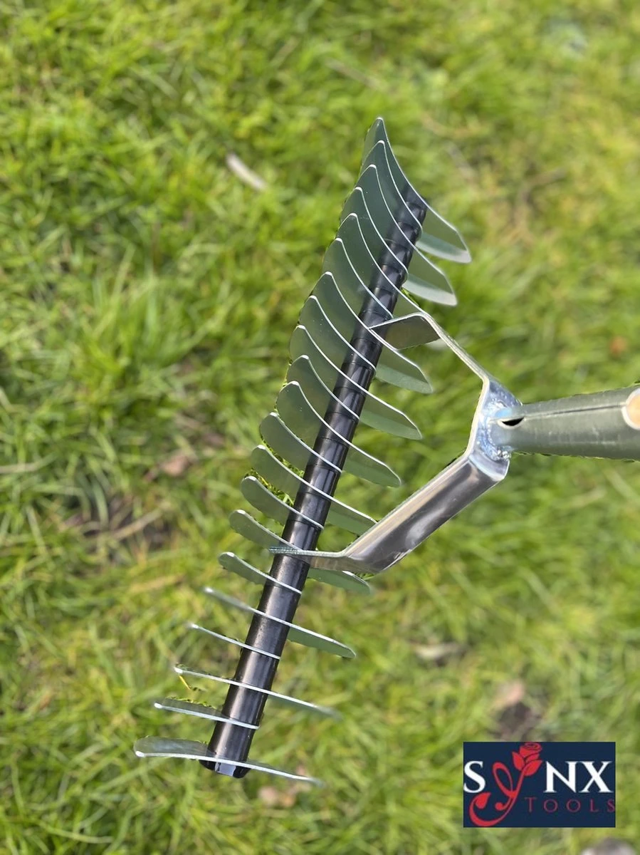 Synx Tools Verticuteerhark Verzinkt - Gazonbeluchters - Verticuteer / Harken - Bodembewerkers - Tuinartikelen / Tuingereedschap - Inclusief Steel 160cm 5 Synx Tools Verticuteerhark Verzinkt - Gazonbeluchters - Verticuteer / Harken - Bodembewerkers - Tuinartikelen / Tuingereedschap - Inclusief Steel 160cm - Afbeelding 3